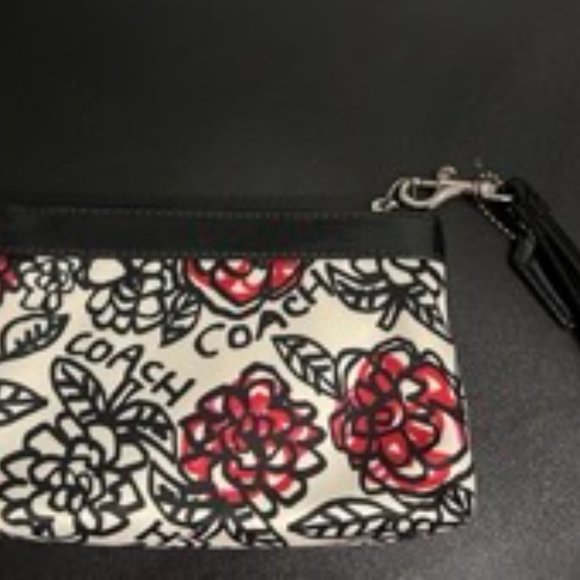 Coach Wristlet - Picture 3 of 4